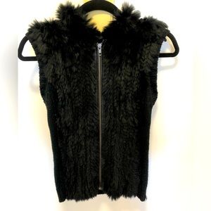 BCBG Maxazria Rabbit Fur Trimmed Sweater Vest Color Black Size XS w/zipper